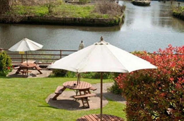 The Town House By Innkeeper'S Collection Hotel
